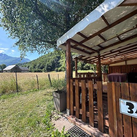 Camping Happy Pyrenees Saligos Eksteriør billede