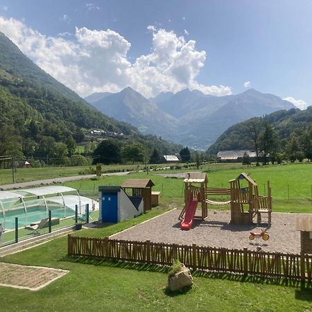 Camping Happy Pyrenees Saligos Eksteriør billede