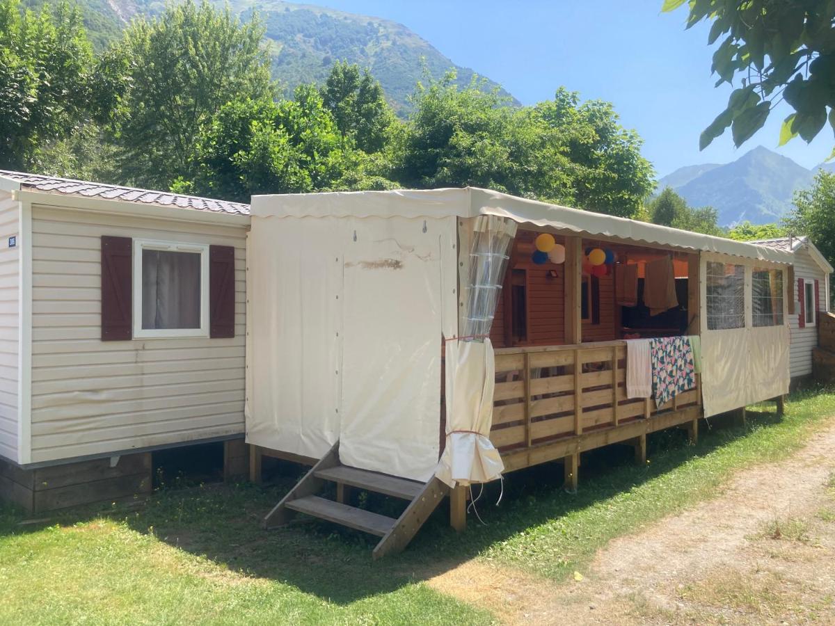 Camping Happy Pyrenees Saligos Eksteriør billede