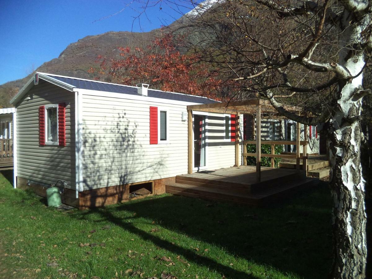 Camping Happy Pyrenees Saligos Eksteriør billede